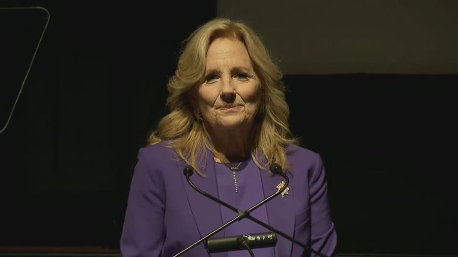 You are currently viewing Jill Biden heckled more than once at Arizona campaign stop