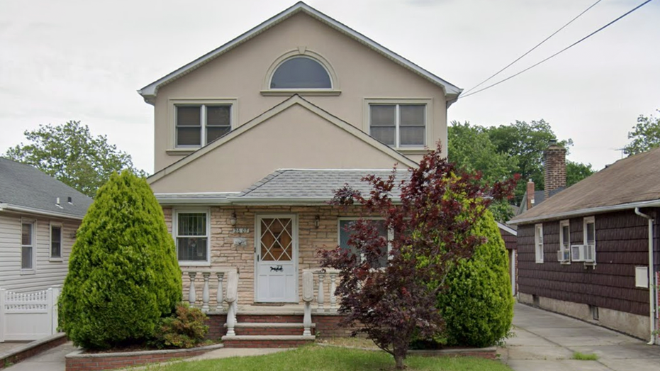 Queens squatters flee $1 million home after stand-off with homeowner, visit from ‘vigilantes’: Report