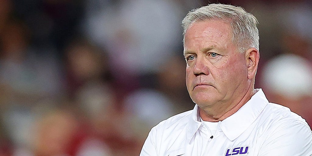 LSU's Brian Kelly says if school wants team on field for national anthem,  'we're going to proudly stand' | Fox News