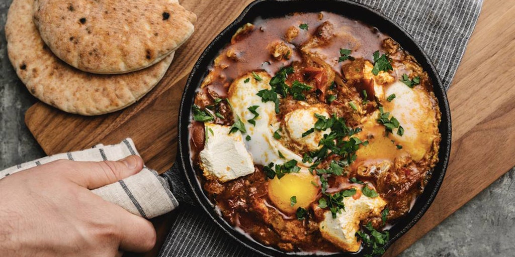 Israel's favorite comfort food, shakshuka, is a hot taste trend rich in tradition, global influences - Vimarsana News
