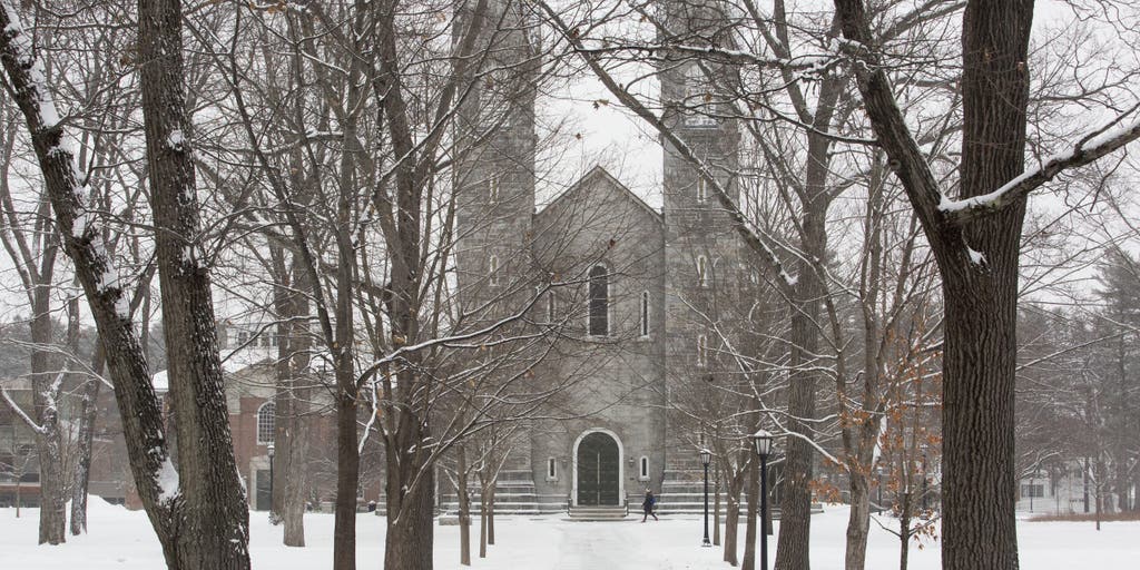 Maine college student found dead in parking lot near bridge, officials say - Vimarsana News