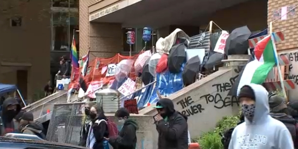 Portland State University president calls for police help after anti-Israel protesters cause 'property damage' - Vimarsana News