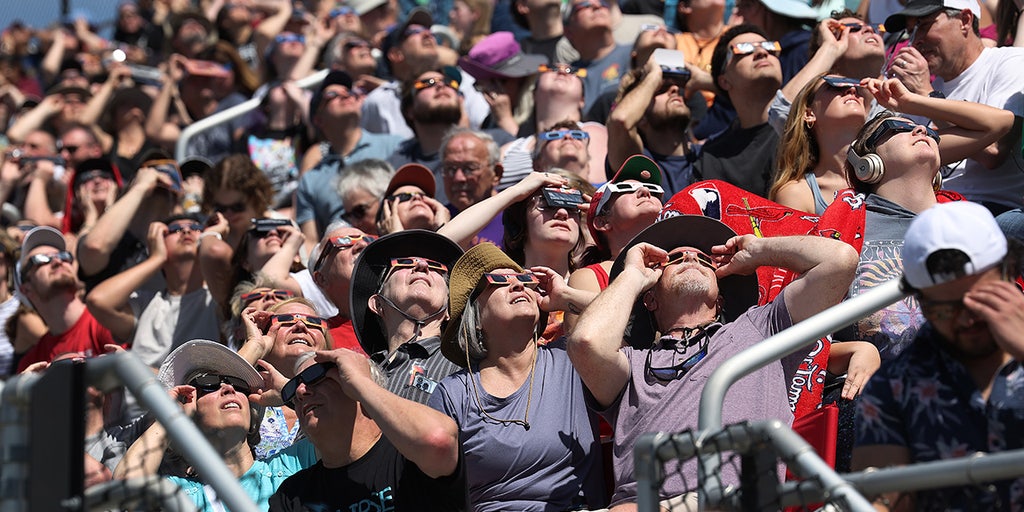 Eye injuries after solar eclipse surge following phenomenon - Vimarsana News