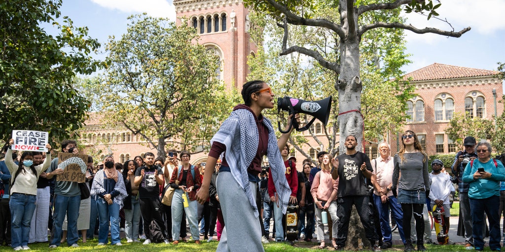 USC sparks backlash for canceling main stage commencement ceremony: 'Caving to campus terrorists' - Vimarsana News