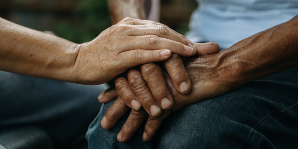 hand-holding-support.jpg?ve=1&tl=1