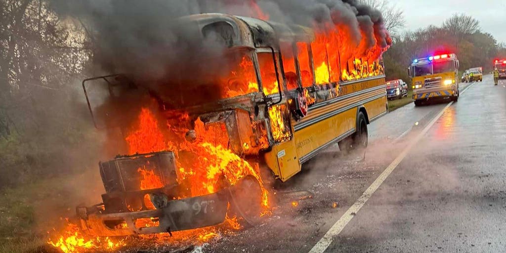 Investigation launched into cause of school bus fire on Garden State Parkway - Vimarsana News