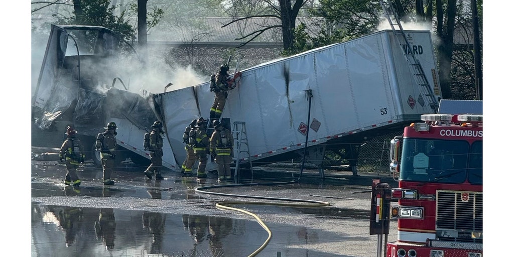 Fire in truck carrying lithium ion batteries triggers 3-hour evacuation in Ohio - Vimarsana News