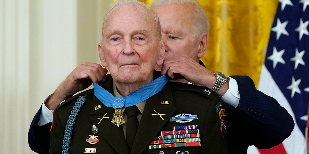 Col. Ralph Puckett, Korean war hero and Medal of Honor recipient, dead at 97 - Vimarsana News