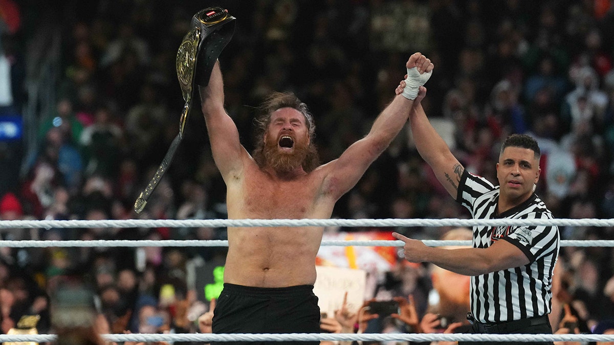 WrestleMania 40: Sami Zayn upsets Gunther to win Intercontinental ...