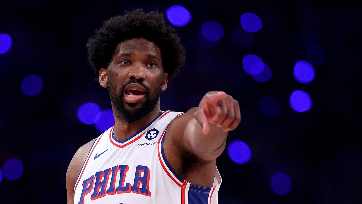 76ers Steal Game 5 From Knicks Behind Tyrese Maxey's Heroics To Keep ...