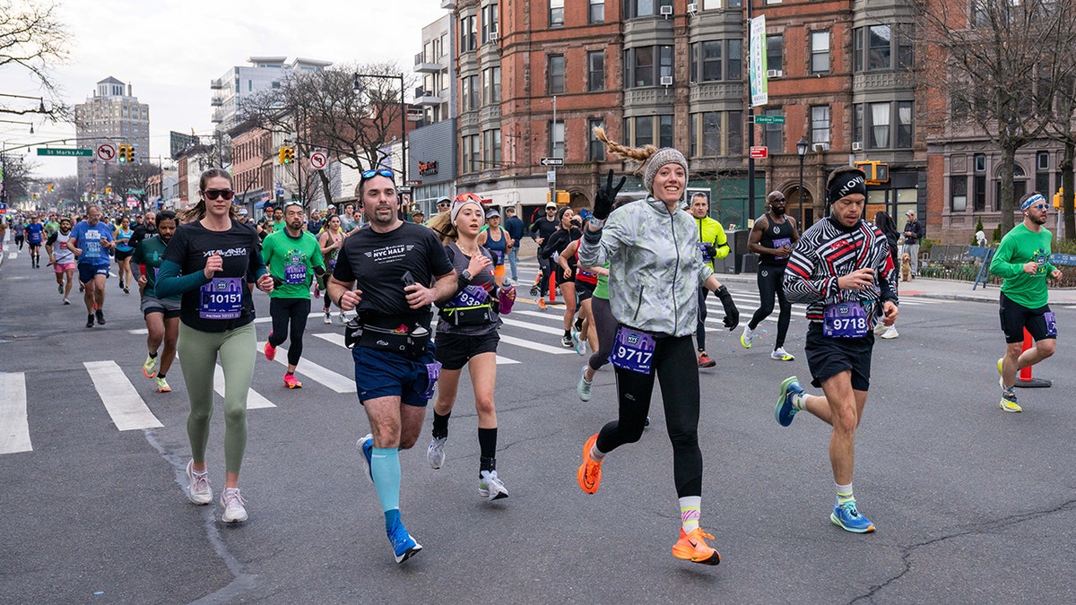 Brooklyn Half Marathon runners