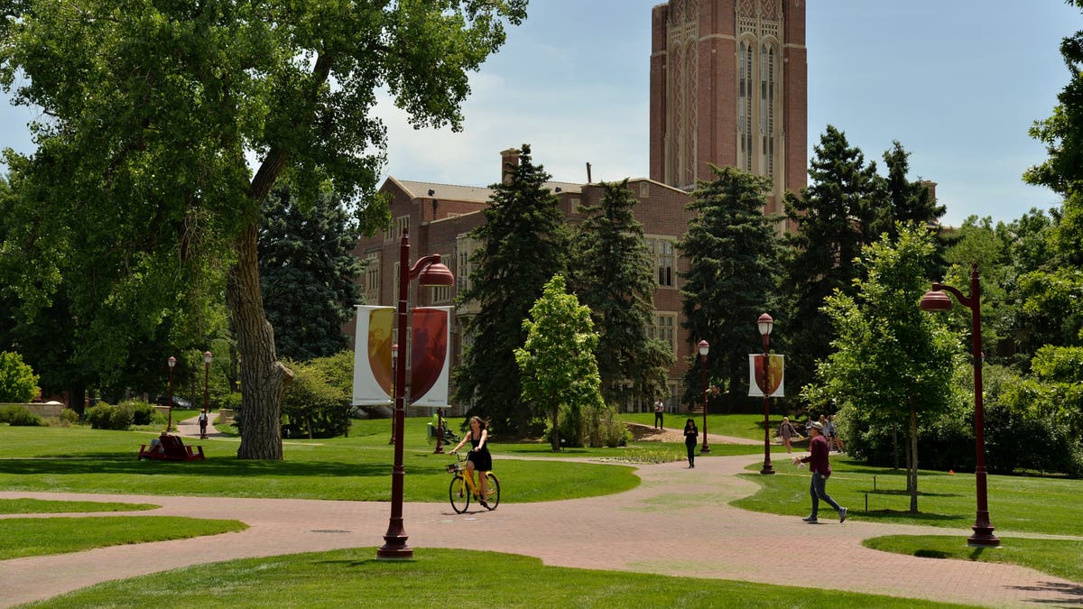 Edifício do campus da Universidade do Colorado em Boulder