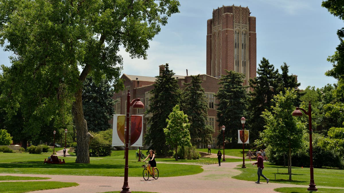 Edifício do campus da Universidade do Colorado em Boulder