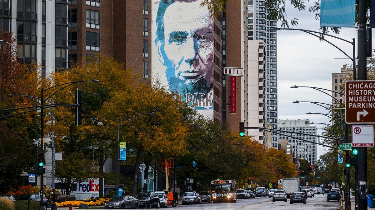 A hand painted mural in Chicago's Lincoln Park