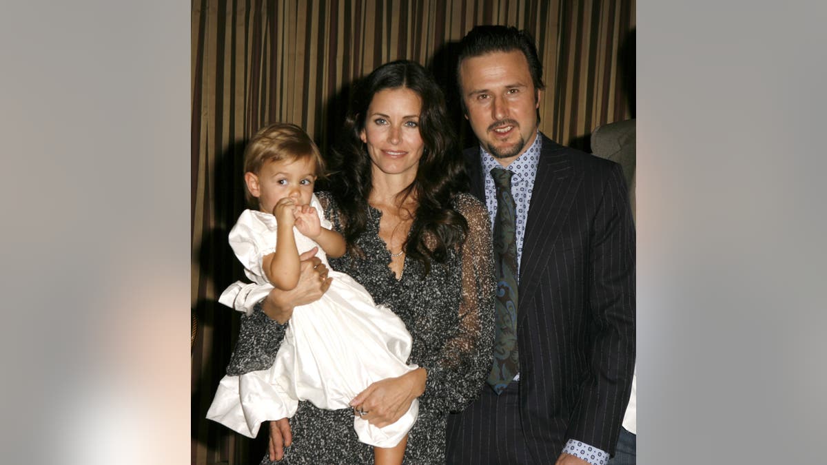 From left to right, Coco Arquette, Courteney Cox and David Arquette in 2006.