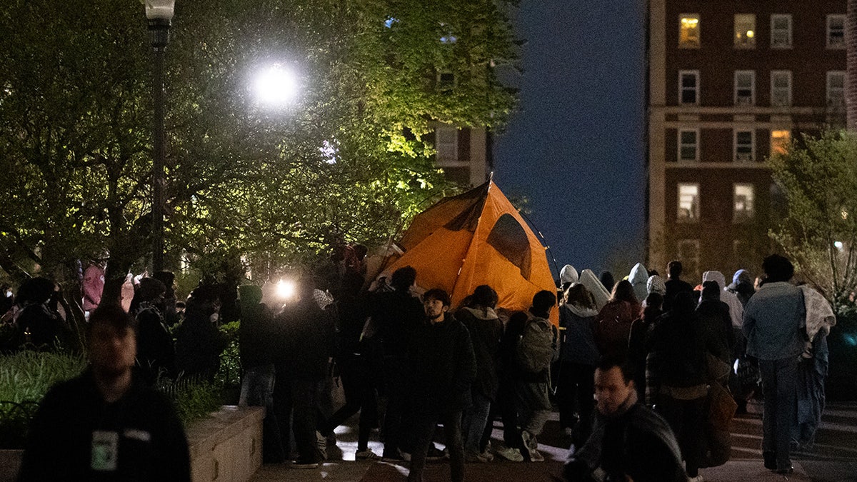 Students move a shelter wrong Columbia University