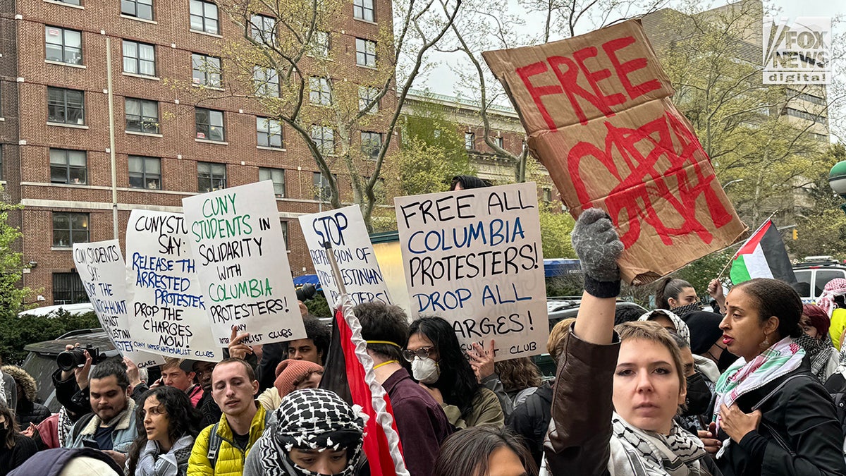 anti-Israel protesters demonstrate outside of Columbia University’s campus