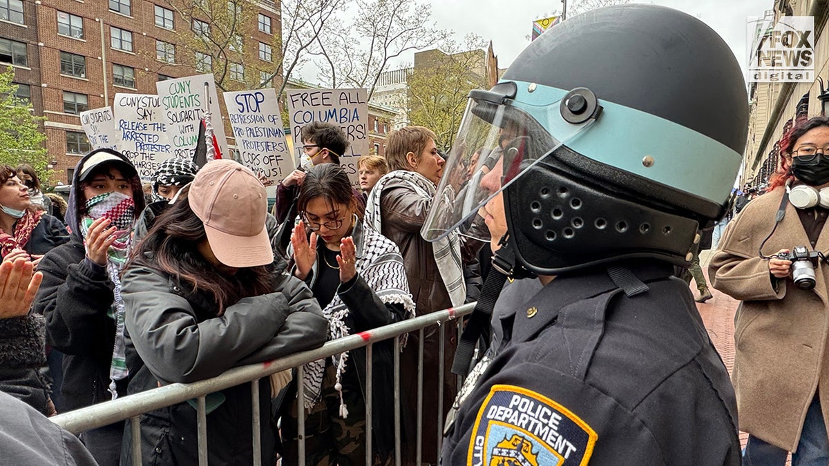 Anti-Israel Protesters Heard Shouting ‘We Are Hamas,’ ‘Long Live Hamas ...