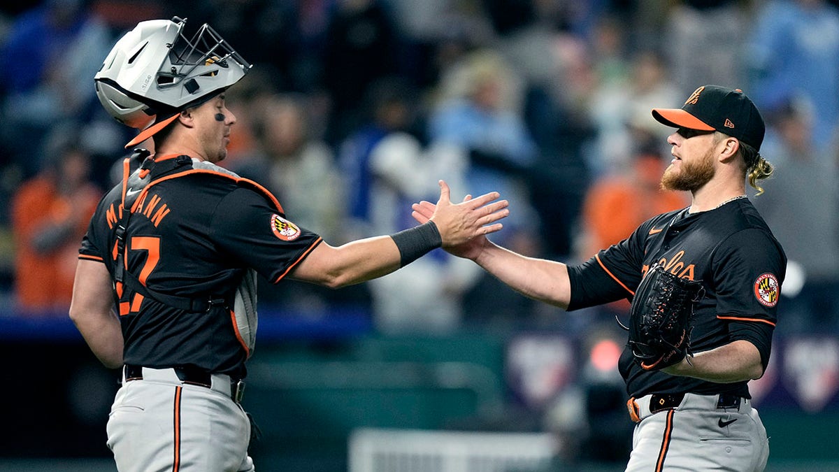 Craig Kimbrel and James MCann