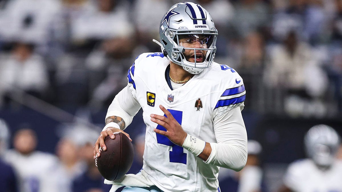 Dak Prescott busca pasar