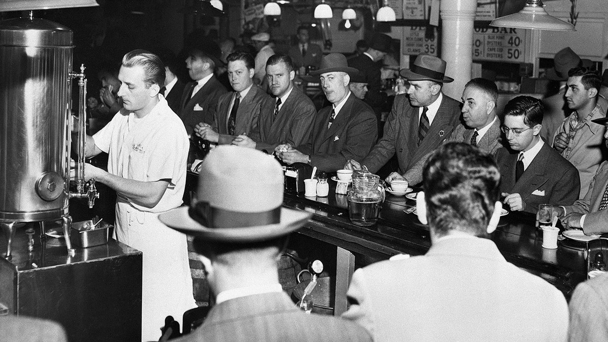 Diner in the 1950s
