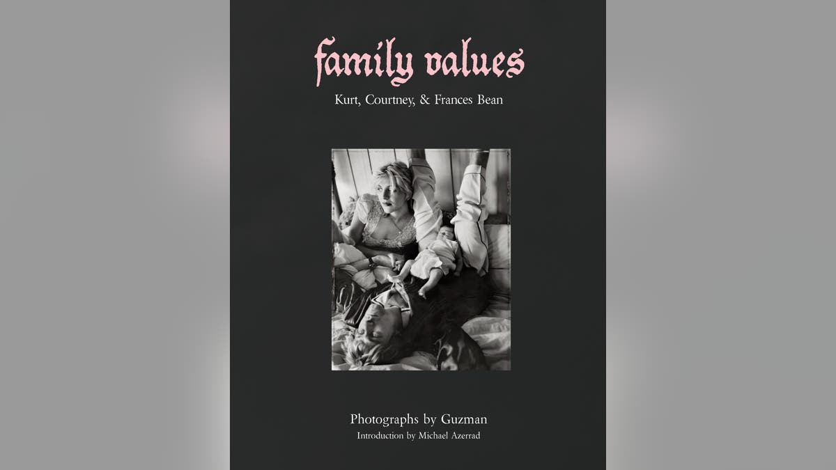 A capa do álbum de fotos "Valores de família."