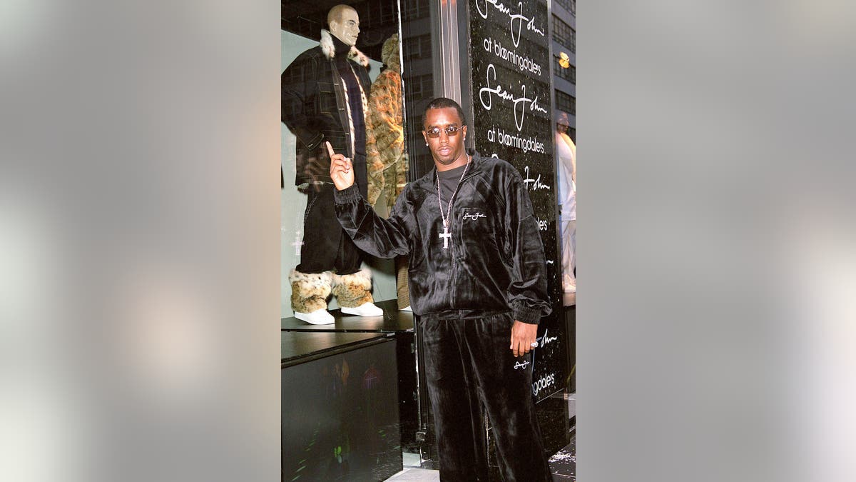Sean P. Diddy Combs at Unveiling of Bloomingdale's Fall 2000 Windows Featuring Sean John