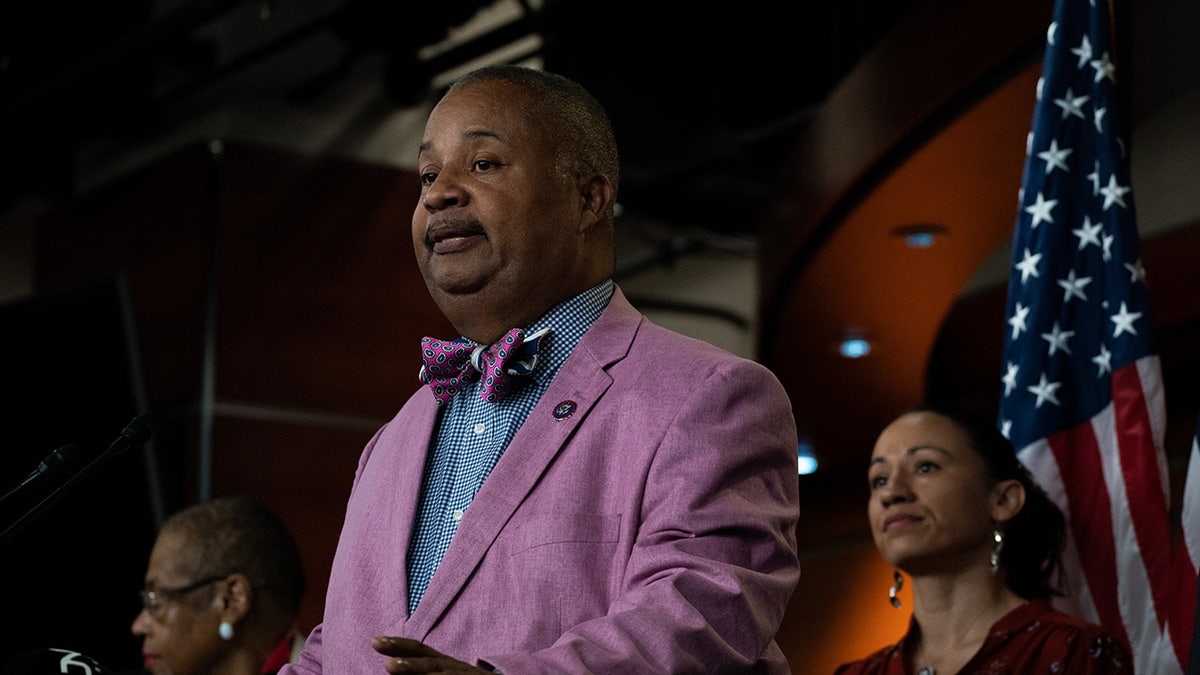 Donald Payne while Pelosi was speaker