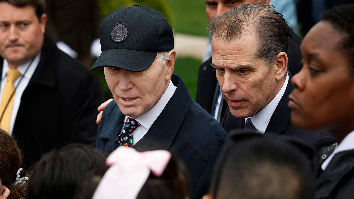 Biden and his son, Hunter, astatine White House ovum roll