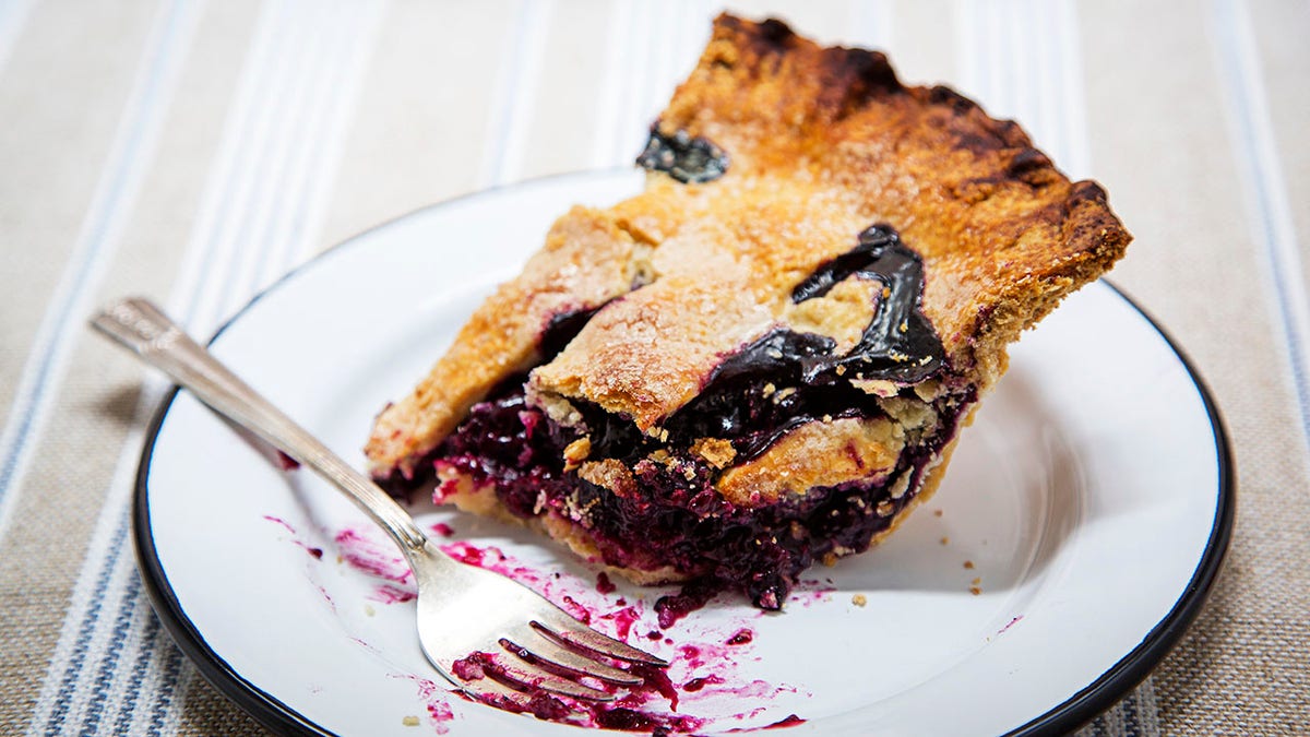 slice of blueberry pie