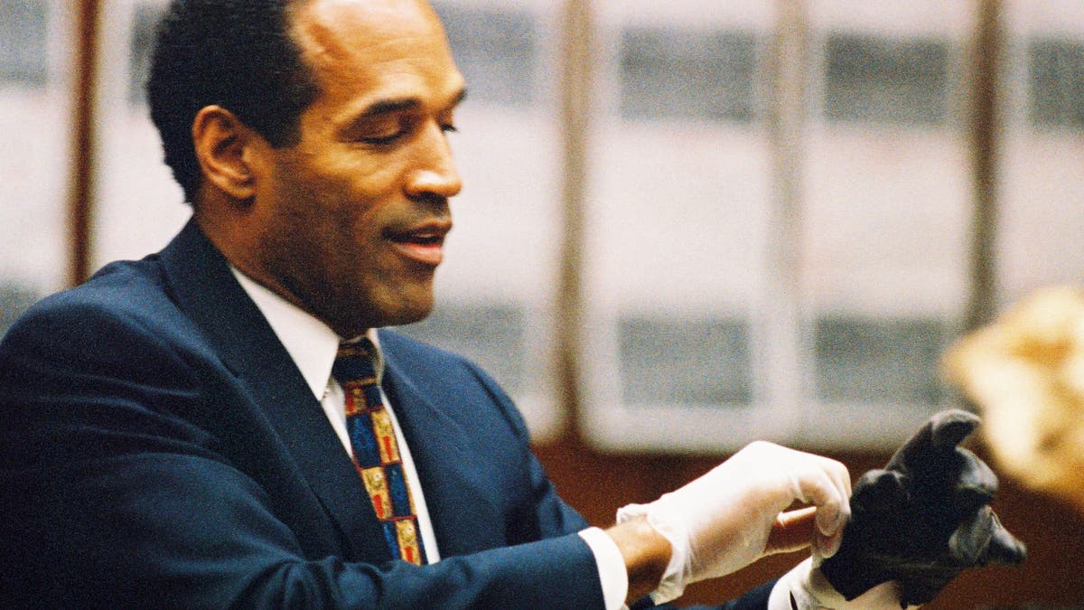 O.J. Simpson Criminal Trial - Simpson Tries on Bloodstained Gloves - June 15, 1995