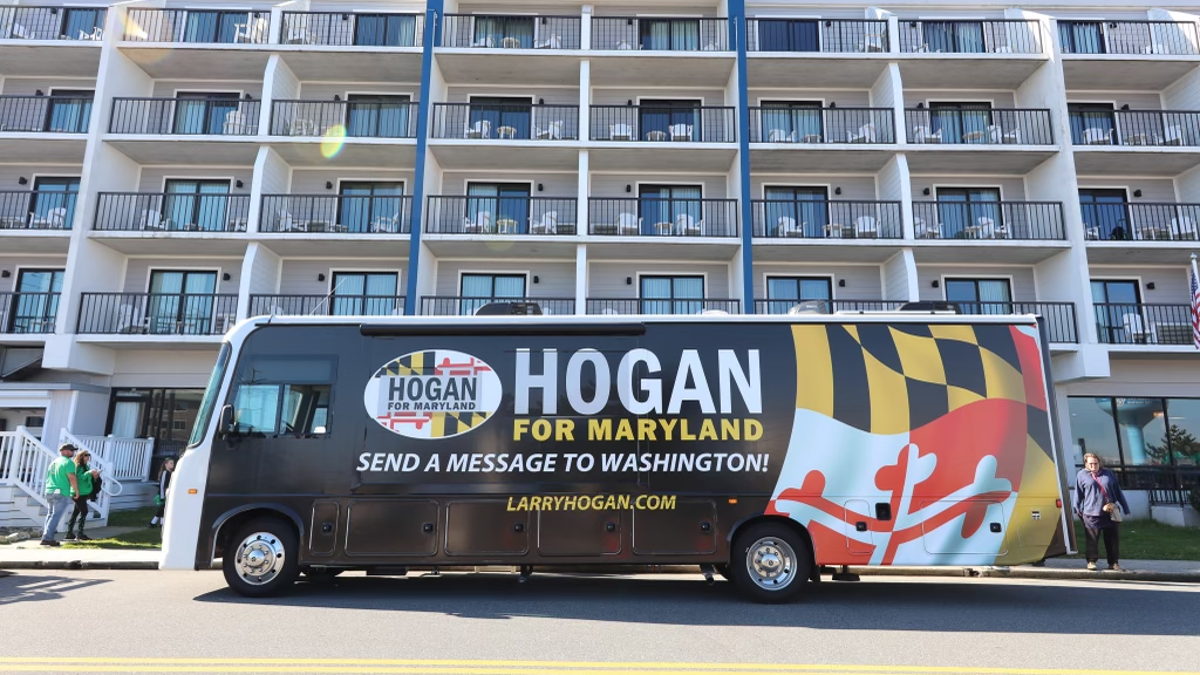 Larry Hogan campaign bus