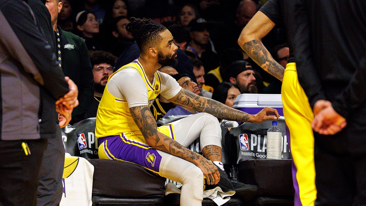 D'Angelo Russell sits connected nan bench