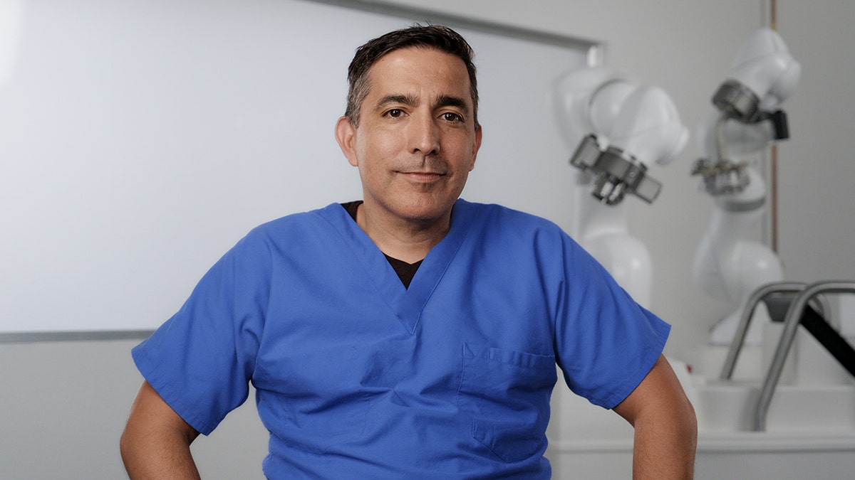 Dr. Alberto Rodríguez