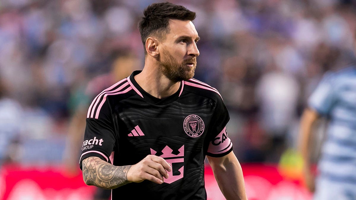 Lionel Messi vs Sporting Kansas City