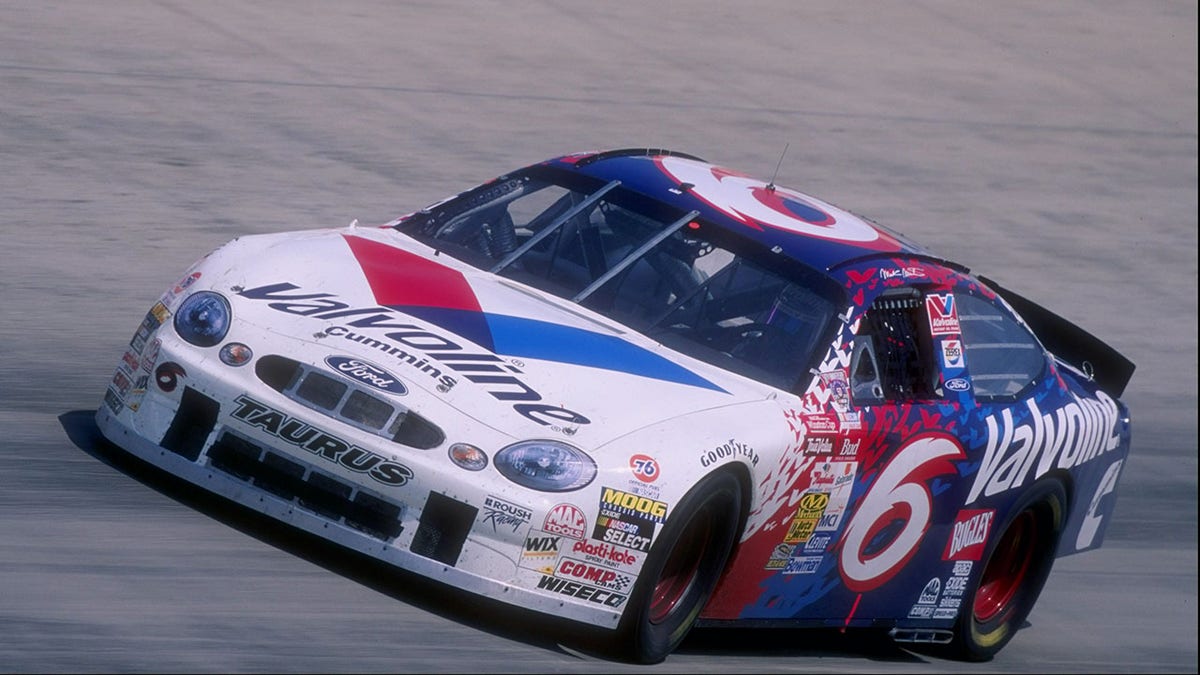 Mark Martin at Dover in 1998