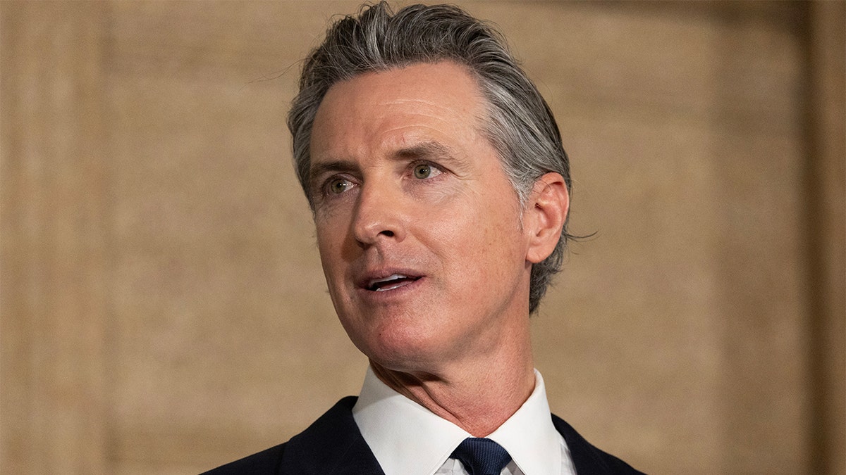 Newsom Signs Bill Requiring Schools To Restrict Cellphone Use In ...