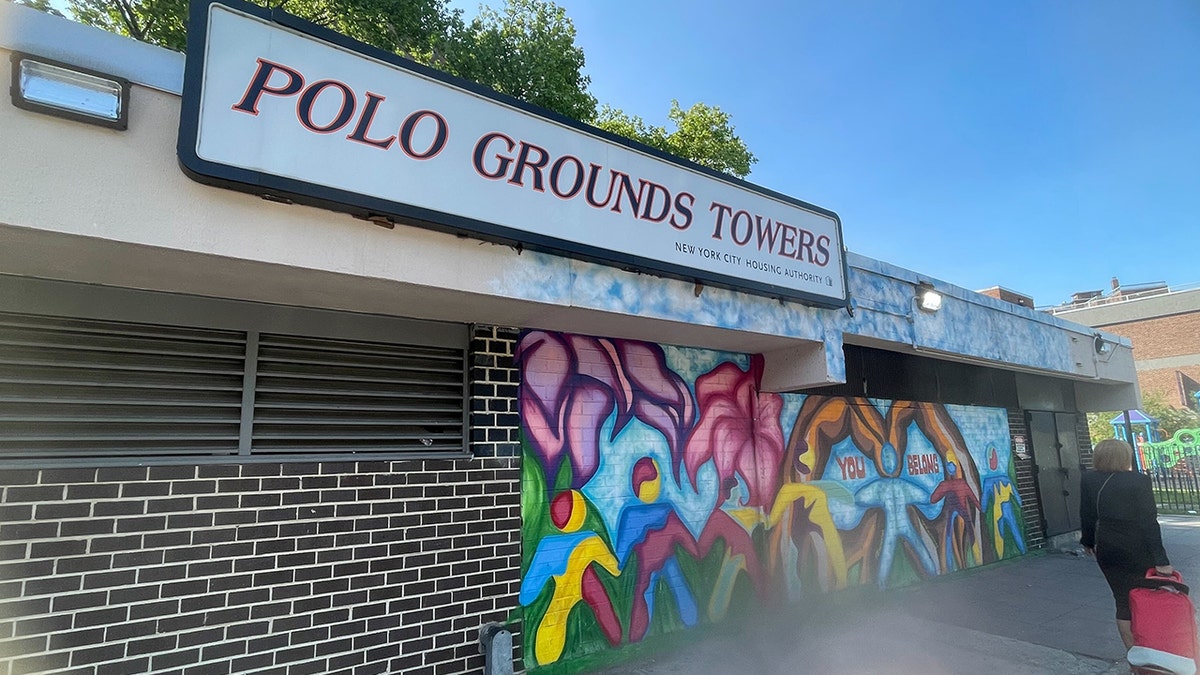 Polo Grounds Towers