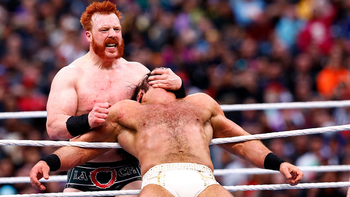 Sheamus takes on Drew McIntyre