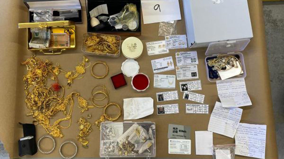 Items recovered aft burglary ringing bust
