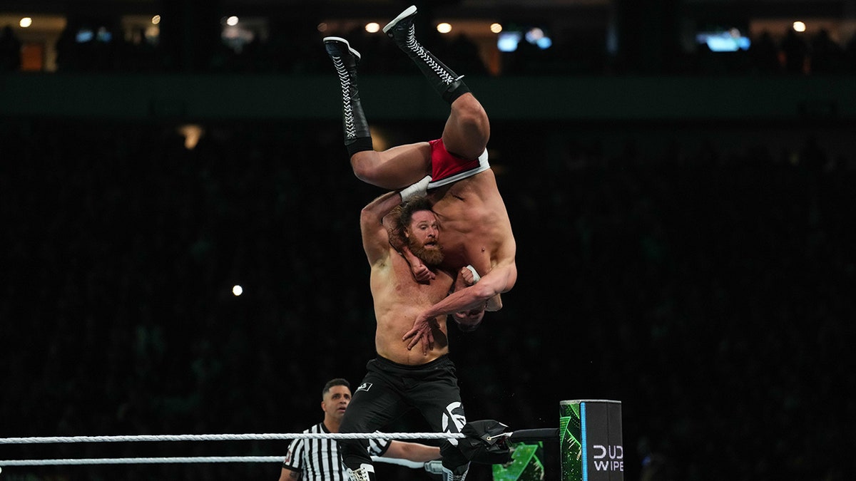 WrestleMania 40: Sami Zayn upsets Gunther to win Intercontinental ...