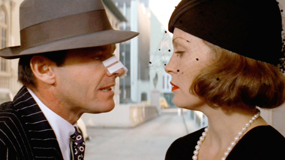 Jack Nicholsan and Faye Dunaway in a scene for "Chinatown." 
