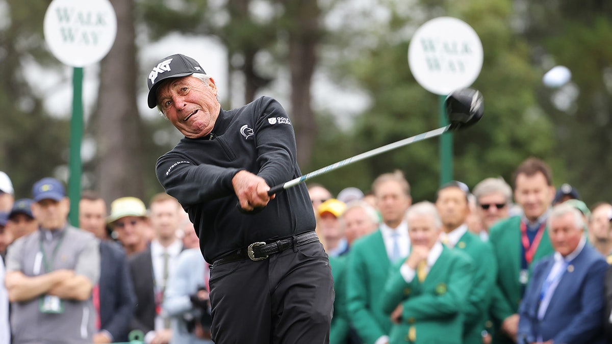 Gary Player teeing off