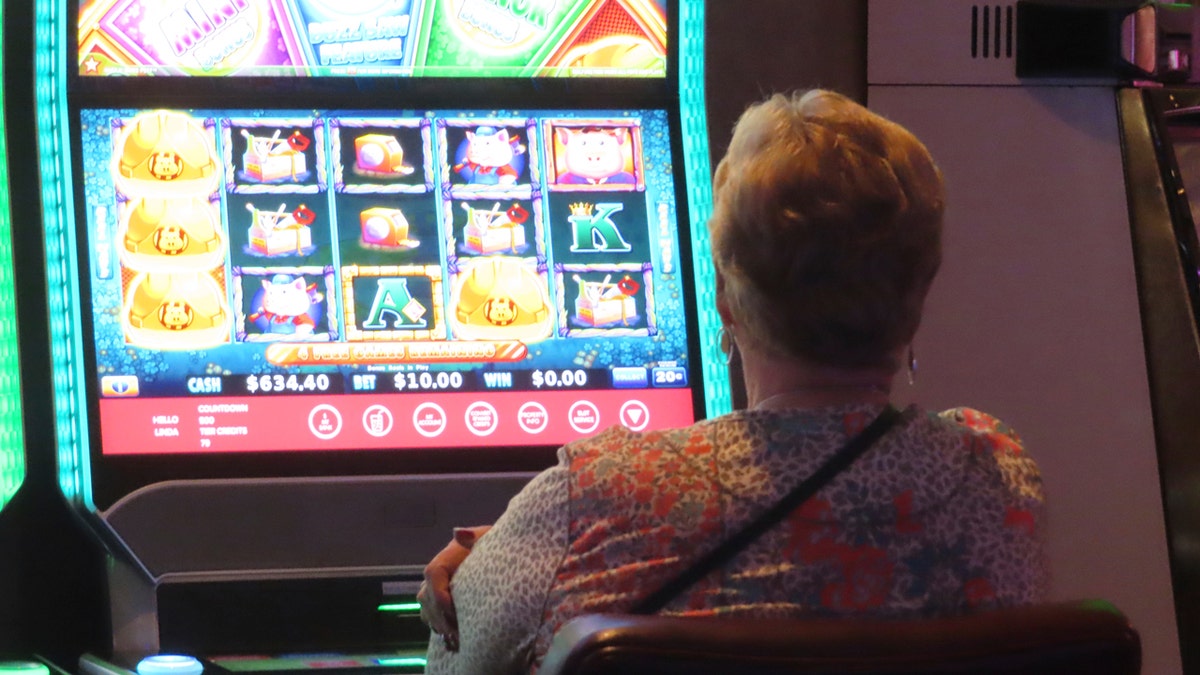 Gambler astatine  Atlantic City casino