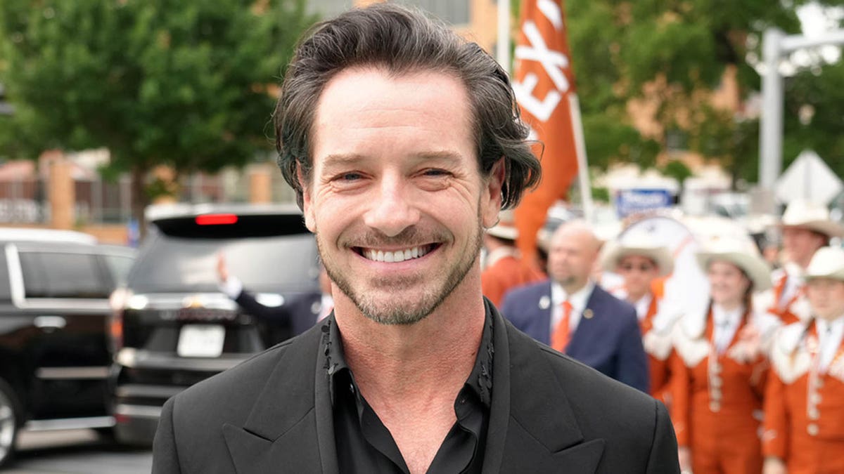 ian bohen smiling