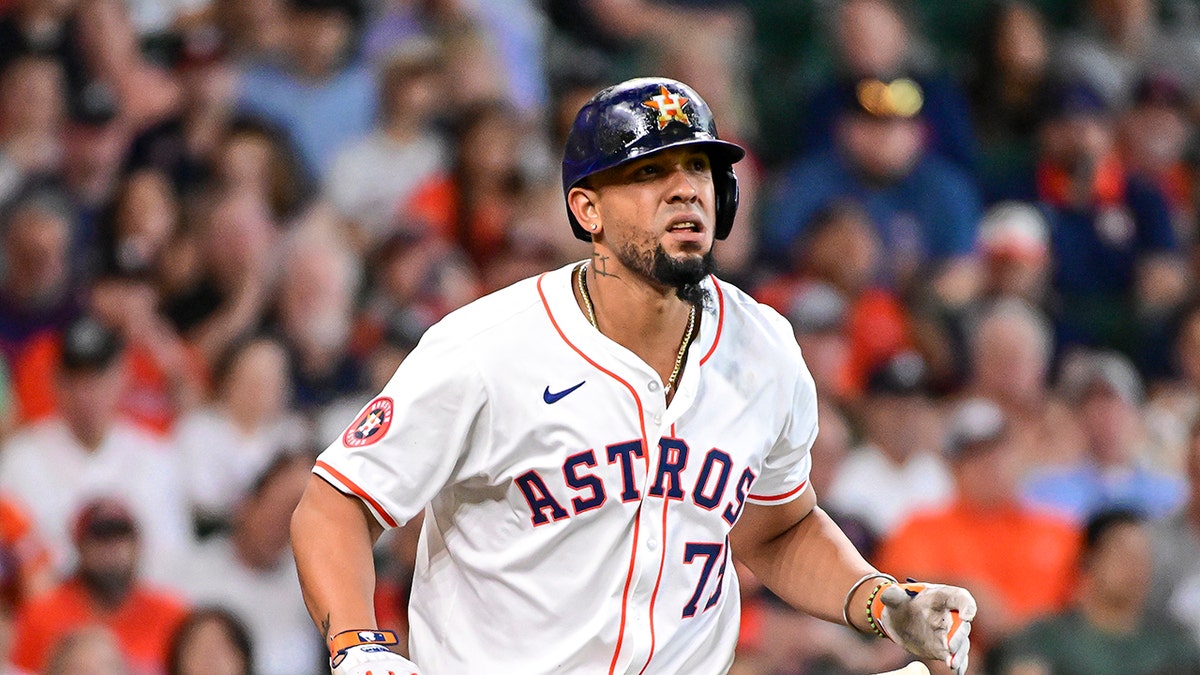 Astros' Jose Abreu getting sent to A-ball after tumultuous start to season  | Fox News