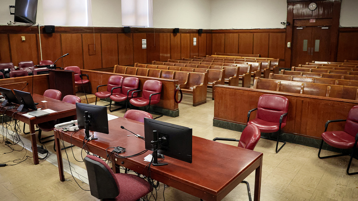 Ny courtroom 