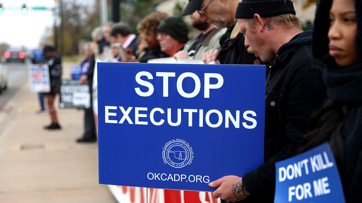 Death penalty protesters