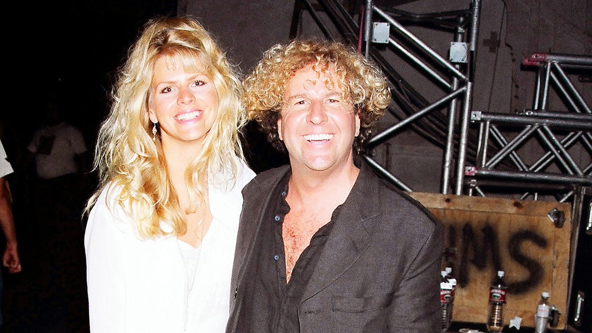 Sammy Hagar y su mujer en 1994