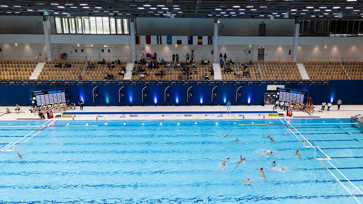 General position of waterpolo pool